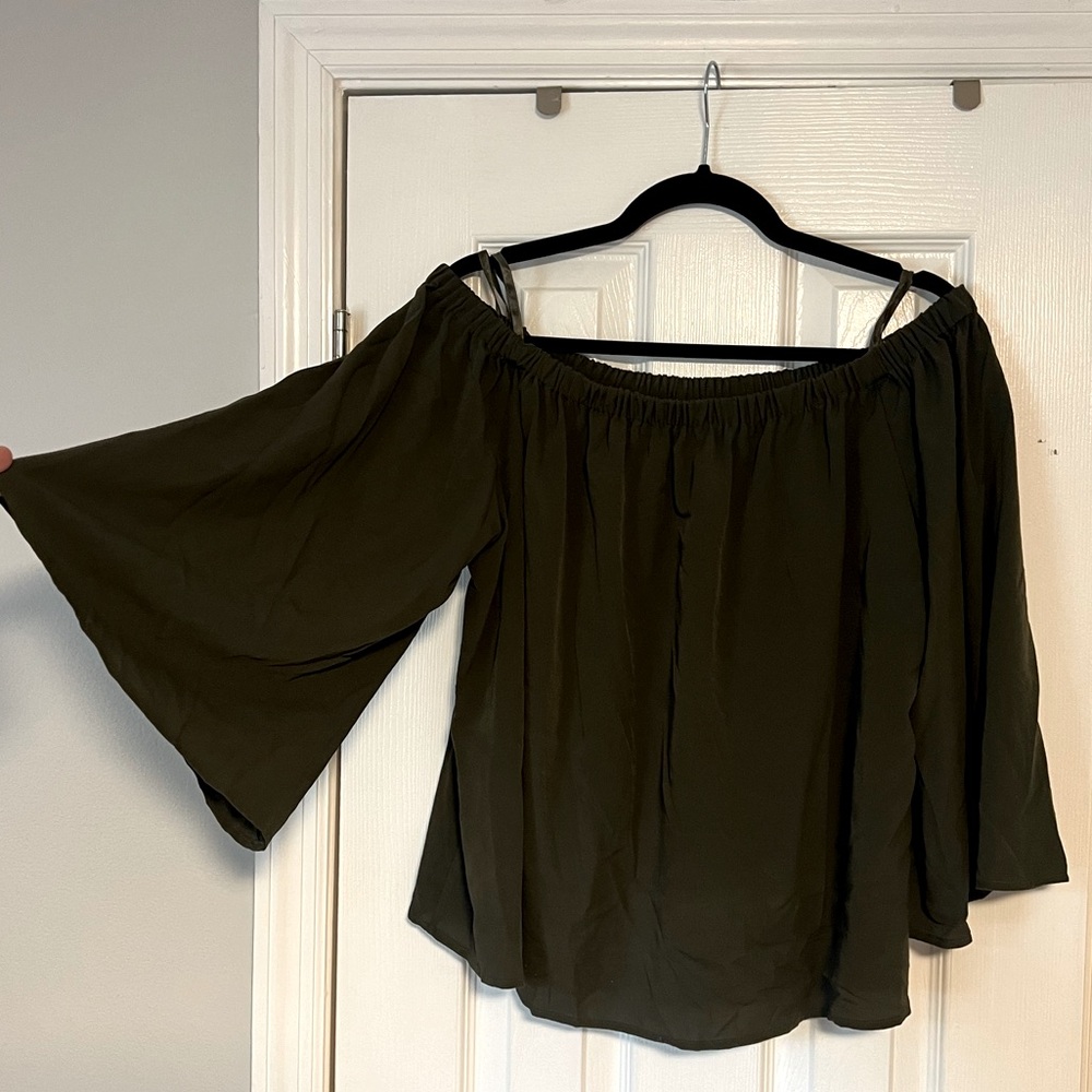 Off the shoulder long sleeve blouse